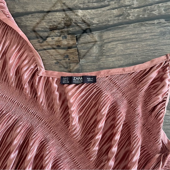 Deadstock Zara pink pleated cami top blouse. NWOT. Size Small. - Picture 16 of 16